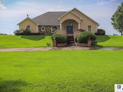 407 Garrison Trl