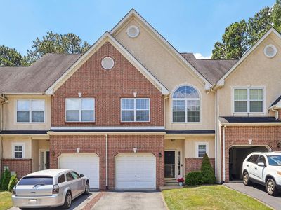 25 Forest Gate Ln