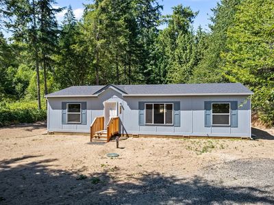 1615 Lake Drive SW