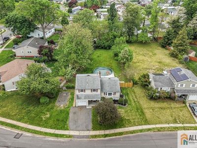56 Ferris Rd