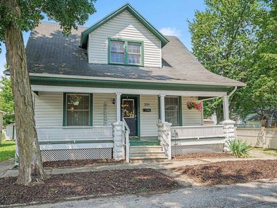 209 S Cottage Ave