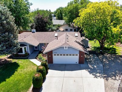10223 W Molly Ct