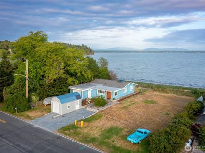 4452 Saltspring Drive
