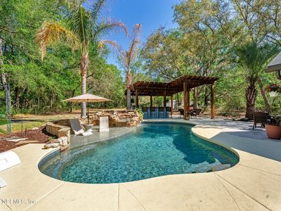 836 LAKE ASBURY Drive