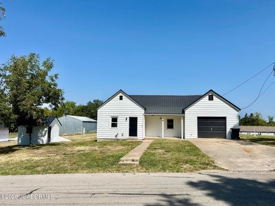 Property at 506 Cedar St, California, MO