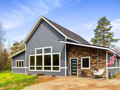 3951 Fairview Rd