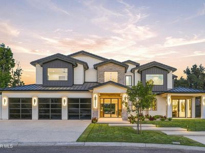 4400 Oak Place Dr