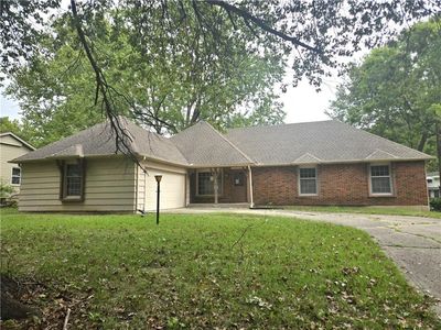 Property at 12905 Manchester Ave, Grandview, MO