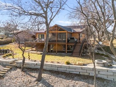 22500 Lakeview Point