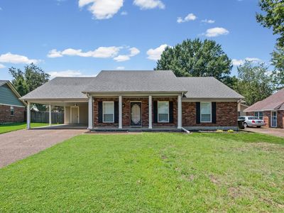 3933 Robin Hill Dr