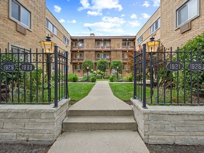 1933 Harrison St APT 3B