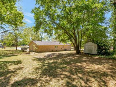 515 Kelton Rd