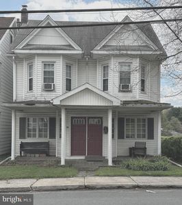 310 W Main St