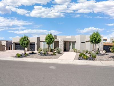 5451 N Hidden Pinyon Dr