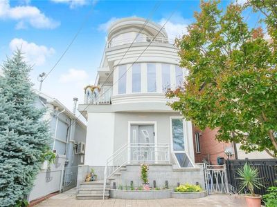1519 Oriental Blvd