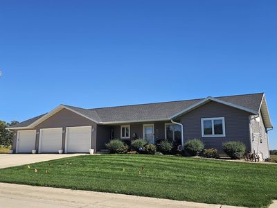 1233 Cambridge Ct