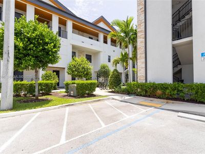 10407 NW 82nd St Unit 12