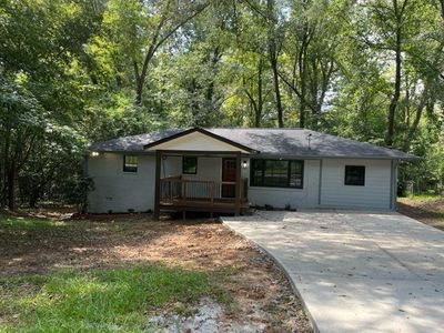 2953 Meadowview Dr SE