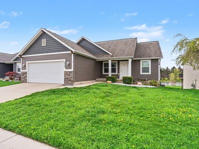 5966 Farmview Dr