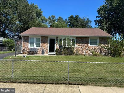 1409 Thompson Ave