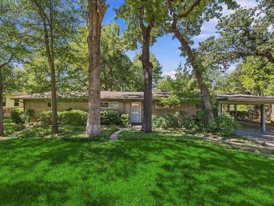 800 Briarwood Blvd
