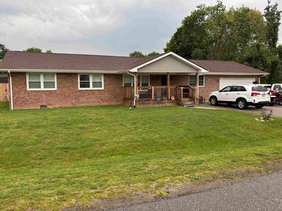 225 N Birch Dr