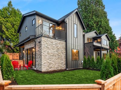 10805 NE 60th Street