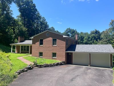 56 Gary Ln