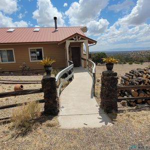40 Rock Springs Loop