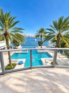 17301 Biscayne Blvd APT 211