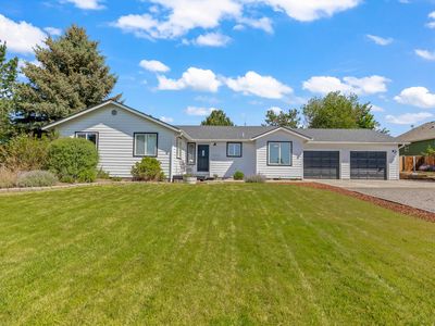 1315 NE Mountain Ash Rd