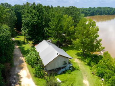 84 Oatis Camp Ln