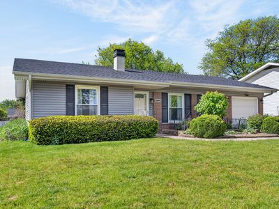1345 Devonshire Ln