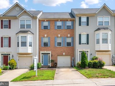 1020 Meandering Way