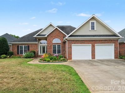 115 Blakemore Dr