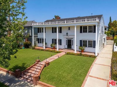 2718 Motor Ave
