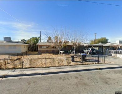 1017 N Tonopah Dr