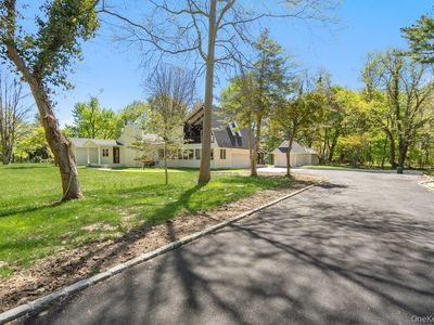 497 Woodbury Road
