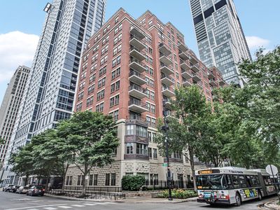 1250 S Indiana Ave APT 1305