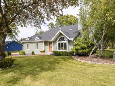 W235N7102 Prairie LANE