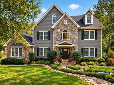 40 Shadow Crest Ln