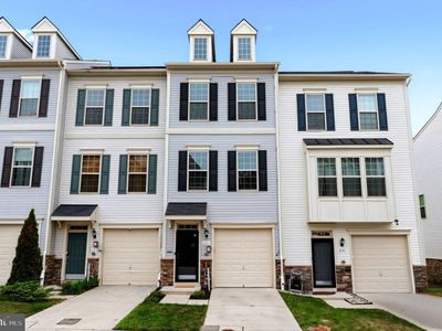 8145 Hollow Ct