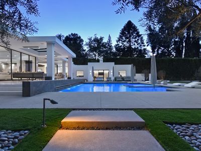 16032 Valley Vista Blvd