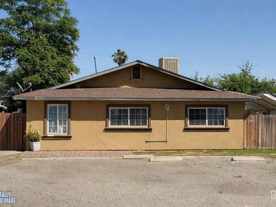 2320 Michael St