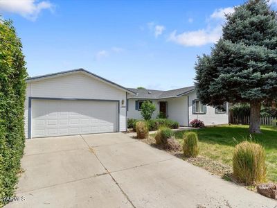 1709 Fremont Dr