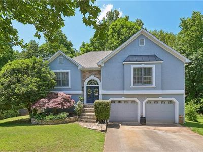 421 Middle Valley Ln