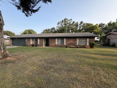 216 Crest Dr
