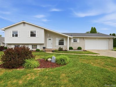 2504 Golden Shores Ct