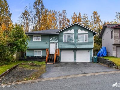 8013 Parkridge Cir