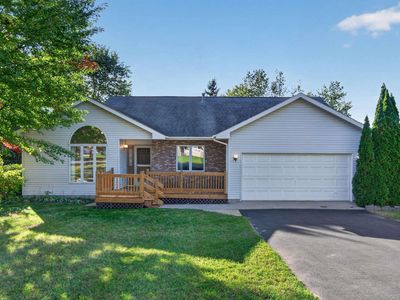 853 Meadow Dr